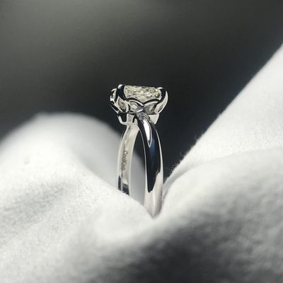 Custom Frank Darling solitaire ring size.