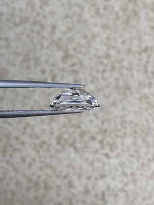 Radiant cut diamond
with large pavillion bulge