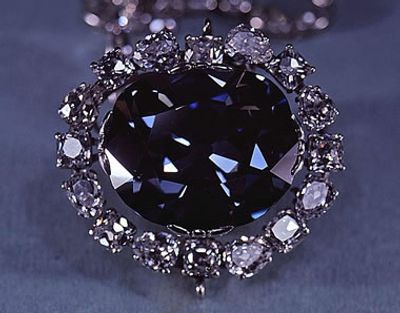 Still image of the Hope diamond