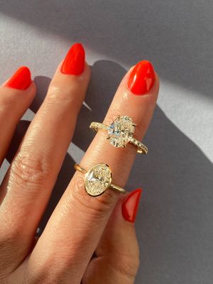 Frank Darling oval brilliant cut diamond rings